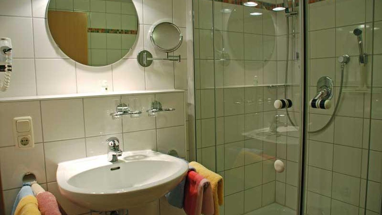 2. Dusche/WC 2. Dusche/WC